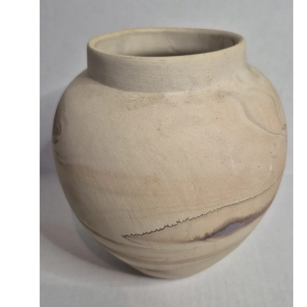 Vintage Nemadji Pottery Vase Swirl Art Pottery Minnesota Signed Indian River